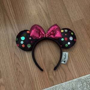 Minnie Mouse Polka Dot Sequin Ears Headband with Pink Bow